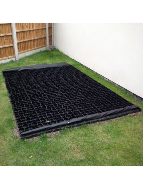 Black330mmPlasticPavingGridswithWeedFabric